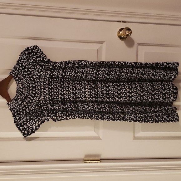 LOFT Black And White Eyelet Ruffle Sleeve Dress NWT - Picture 10 of 14